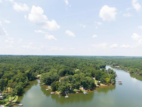 127 Rocky Shores Boat Ramp Road Iva SC 29655
