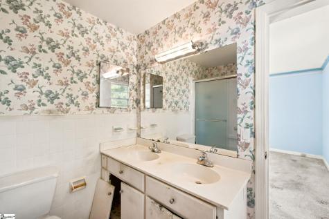 7 Mcswain Drive Greenville SC 29615