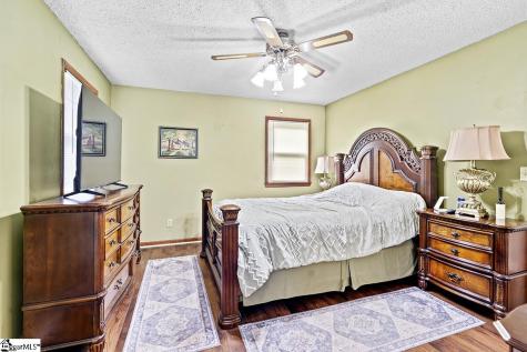 222 Jared Drive Laurens SC 29360