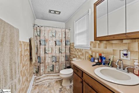 222 Jared Drive Laurens SC 29360
