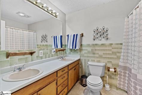 222 Jared Drive Laurens SC 29360