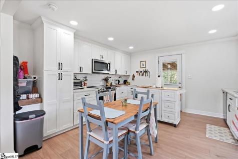 102 Edgewood Avenue Landrum SC 29356