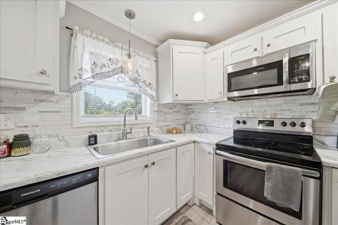 96 N Estate Drive Greenville SC 29605