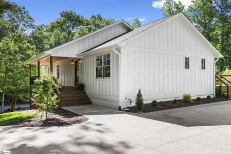 316 Big Raven Lane Saluda NC 28773
