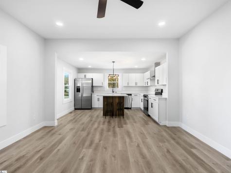 320 Carney Street Drayton SC 29333