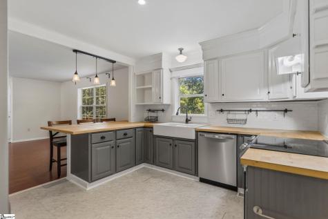 136 Pleasant Woods Road Piedmont SC 29673