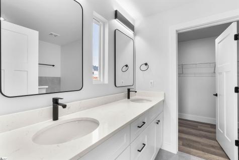 2019 Meadow Glen Court Chesnee SC 29323