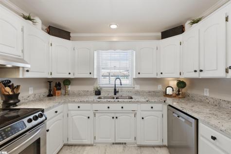 19 Chantilly Rue Court Simpsonville SC 29681
