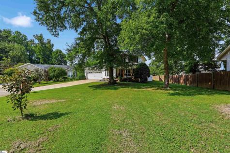 19 Chantilly Rue Court Simpsonville SC 29681
