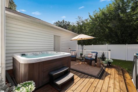19 Chantilly Rue Court Simpsonville SC 29681