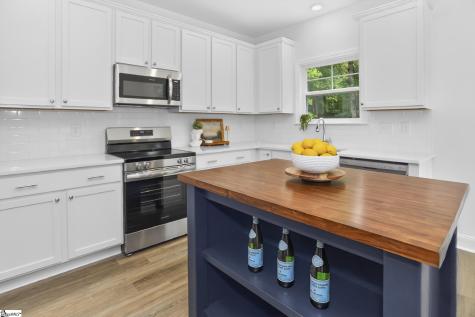 99 Sangamo Drive Greenville SC 29611