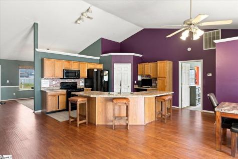 28 Picardy Drive Greenville SC 29605