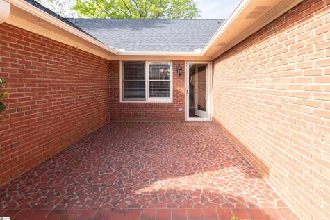 142 Fairoaks Drive Greenville SC 29615