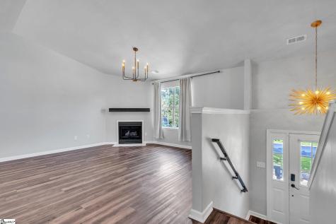 431 Maplewood Circle Greer SC 29651