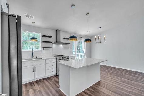 431 Maplewood Circle Greer SC 29651