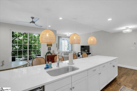 10 E Washington Street Greenville SC 29601