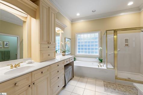 105 E Round Hill Road Greenville SC 29617