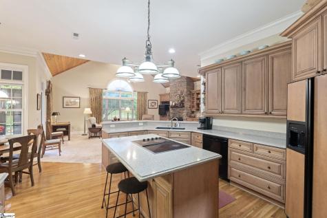 105 E Round Hill Road Greenville SC 29617