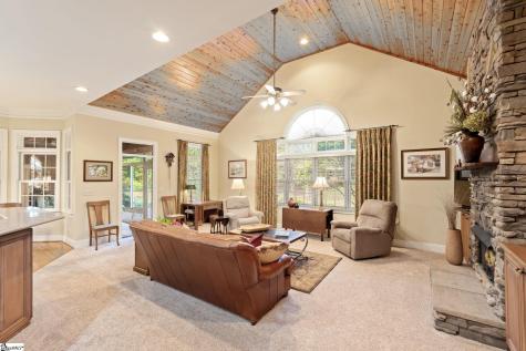 105 E Round Hill Road Greenville SC 29617