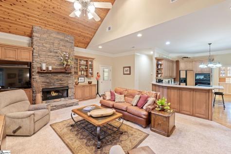 105 E Round Hill Road Greenville SC 29617