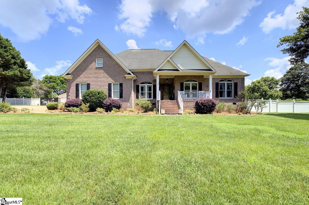 9 Montague Circle Greenville SC 29617