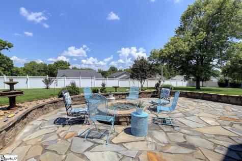 9 Montague Circle Greenville SC 29617