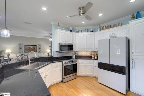 9 Montague Circle Greenville SC 29617