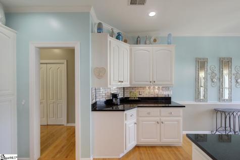 9 Montague Circle Greenville SC 29617