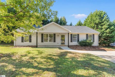 159 Falcon Ridge Boiling Springs SC 29316