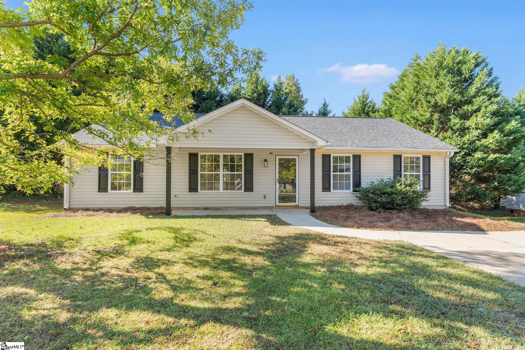 159 Falcon Ridge Boiling Springs SC 29316