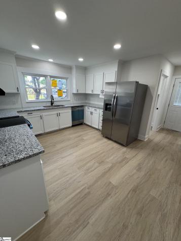 401 Thompson Street Gaffney SC 29340