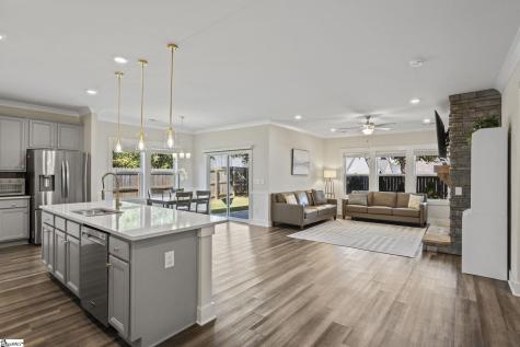 341 Blue Danube Drive Simpsonville SC 29681