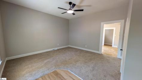 6 9th Street Greenville SC 29611