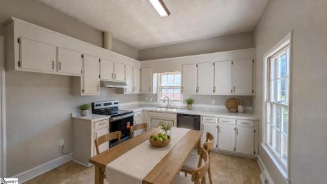 6 9th Street Greenville SC 29611