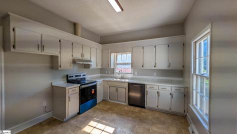 6 9th Street Greenville SC 29611
