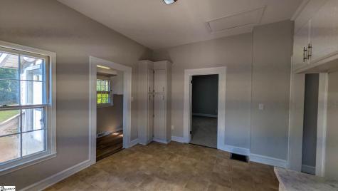 6 9th Street Greenville SC 29611