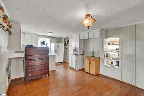 1020 Flymm Smith Road Waterloo SC 29684