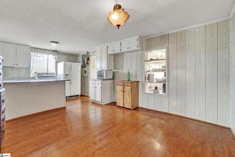 1020 Flymm Smith Road Waterloo SC 29684