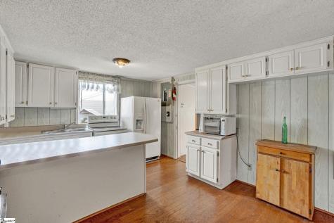 1020 Flymm Smith Road Waterloo SC 29684