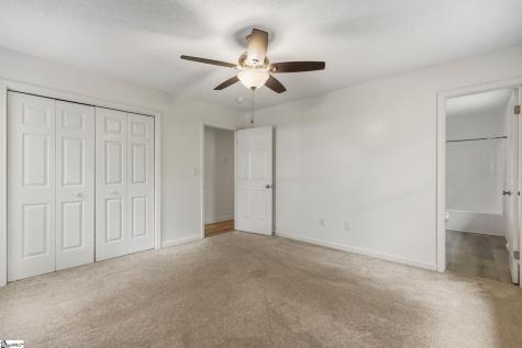 323 Pinonwood Drive Simpsonville SC 29680