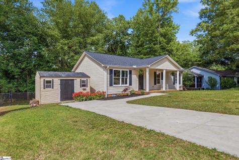 323 Pinonwood Drive Simpsonville SC 29680