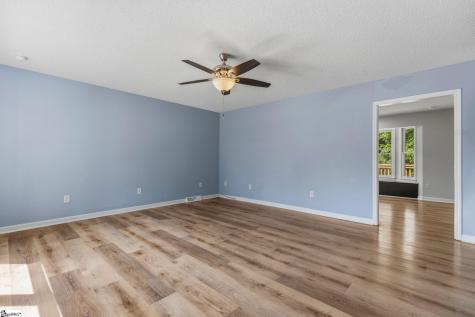 323 Pinonwood Drive Simpsonville SC 29680