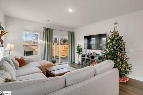 207 Yellowstone Trail Gray Court SC 29645