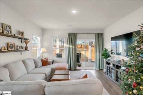 207 Yellowstone Trail Gray Court SC 29645