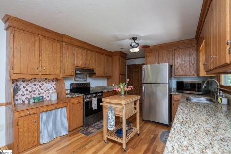 606 Mountain View Road Williamston SC 29697