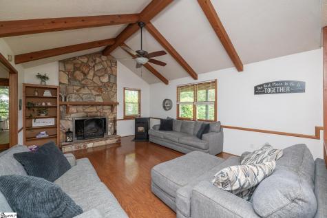 606 Mountain View Road Williamston SC 29697