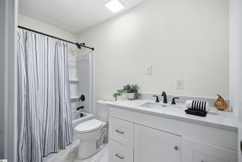 220 Owens Circle Anderson SC 29625