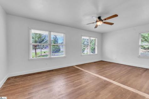 509 W Main Street Liberty SC 29657