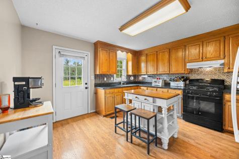 148 Mulberry Road Blacksburg SC 29702