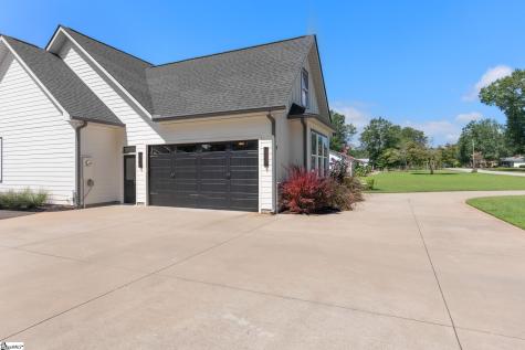 17 Joan Drive Taylors SC 29687